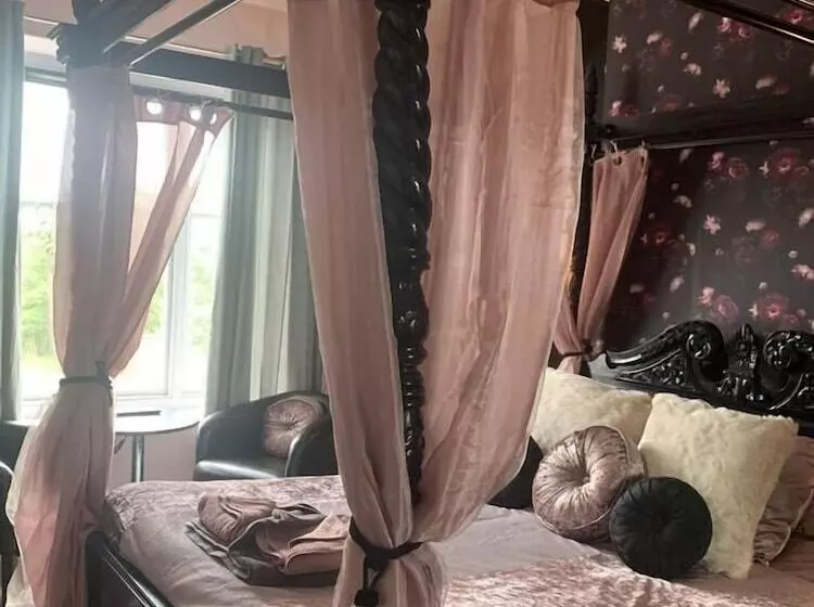 Hotelli Peniarth Arms