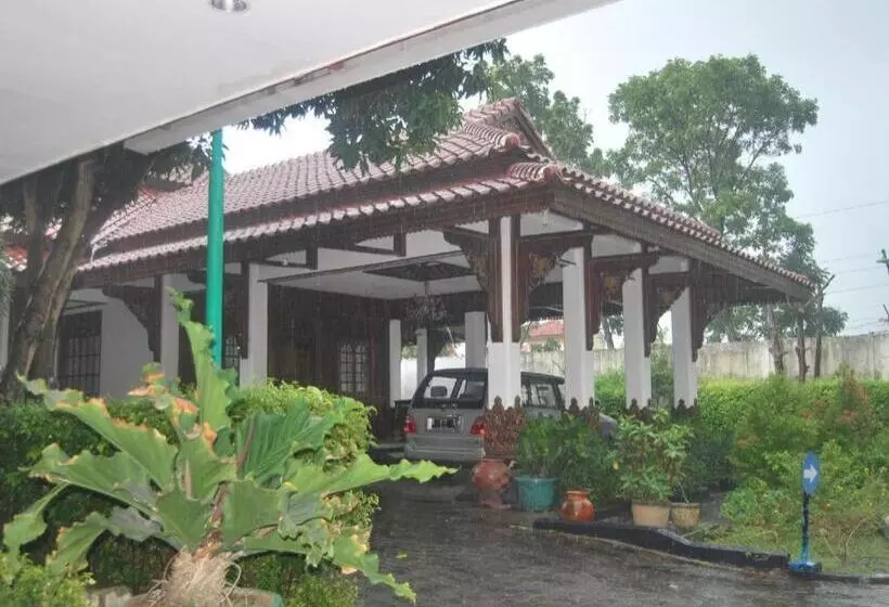 هتل Sadinah Sahid Josodipuro