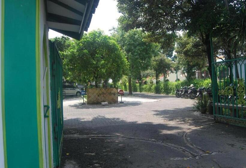 Hotel Sadinah Sahid Josodipuro