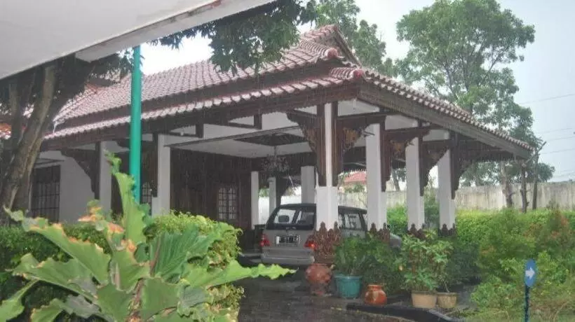 هتل Sadinah Sahid Josodipuro