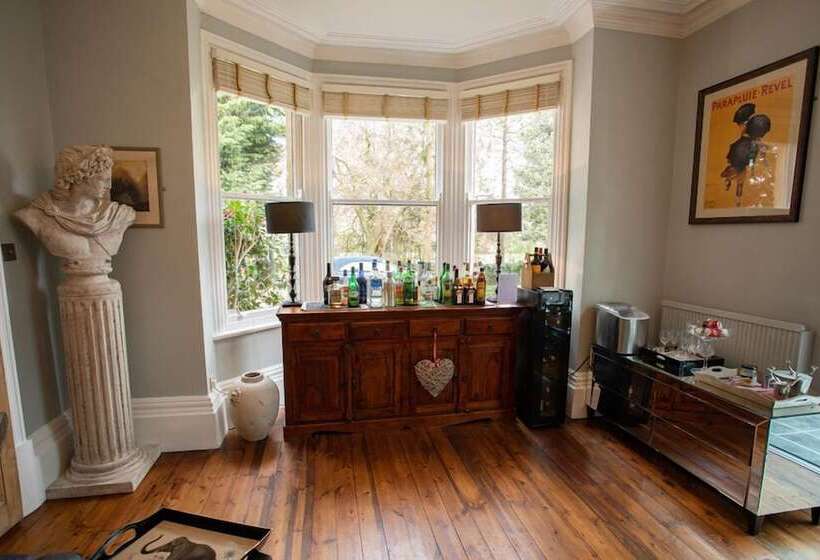 호텔 Treherne House & The Malvern Retreat