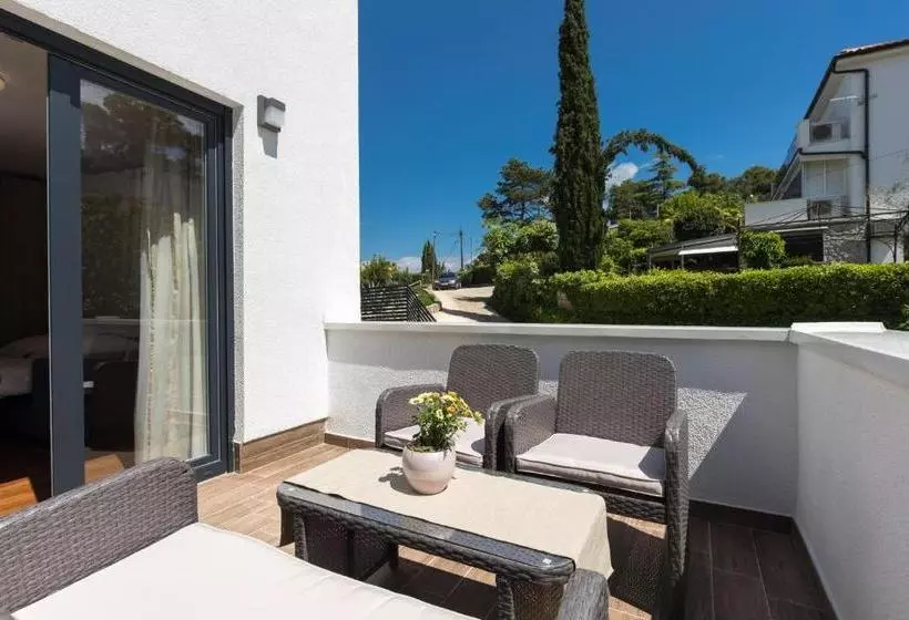 Majatalo Studios And Room Solis Ideal For Couples