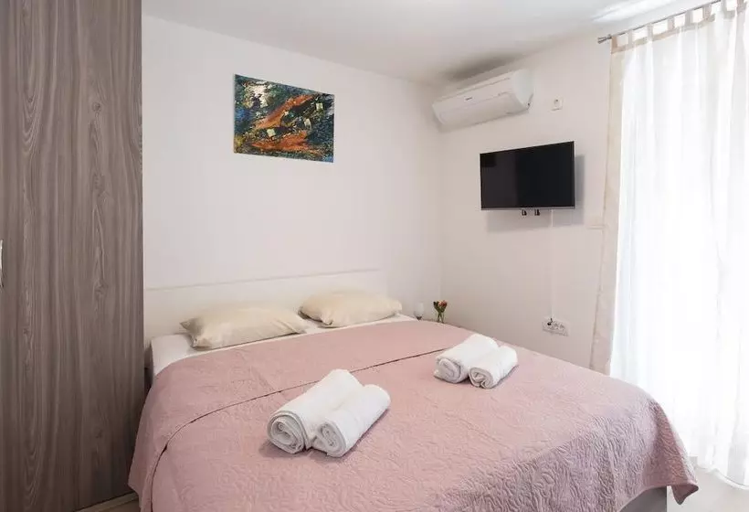 Majatalo Studios And Room Solis Ideal For Couples