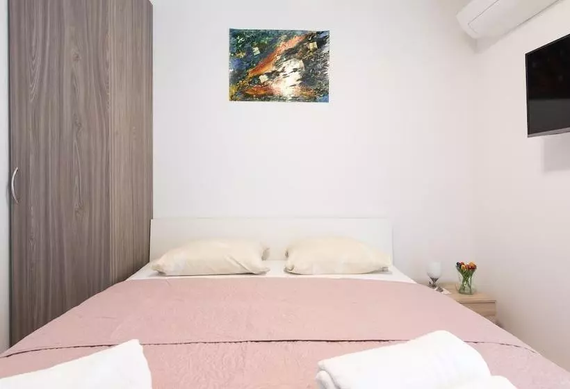 Majatalo Studios And Room Solis Ideal For Couples