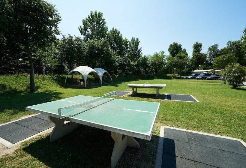 فندق Camping Baia Verde