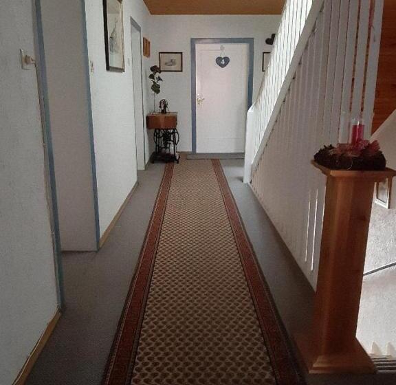 Отель Gästehaus Am Goldberg