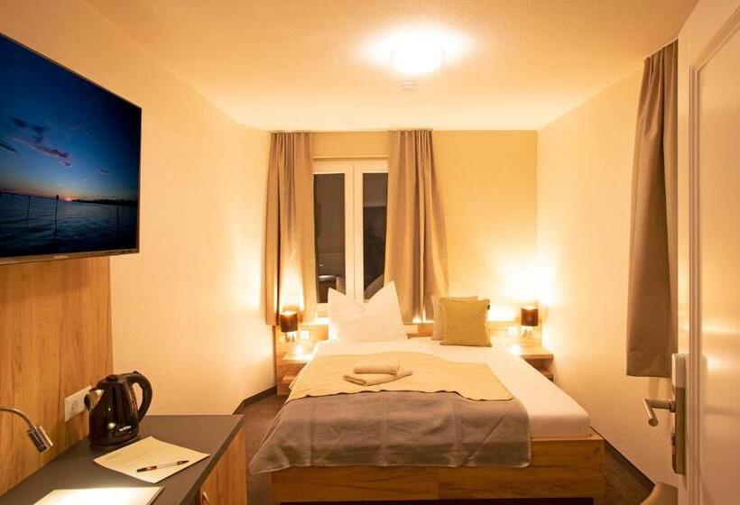 בית מלון כפרי & Gutsgasthaus Köberle