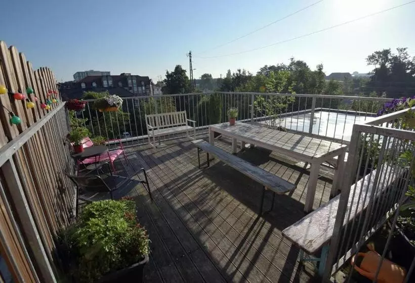 Hotelli Sleep Station Hostel