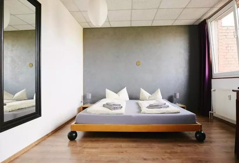 Hotelli Sleep Station Hostel