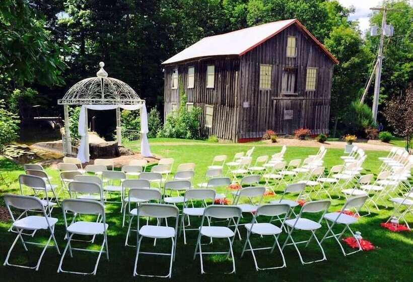 Szálloda The Falls Inn   Walters Falls