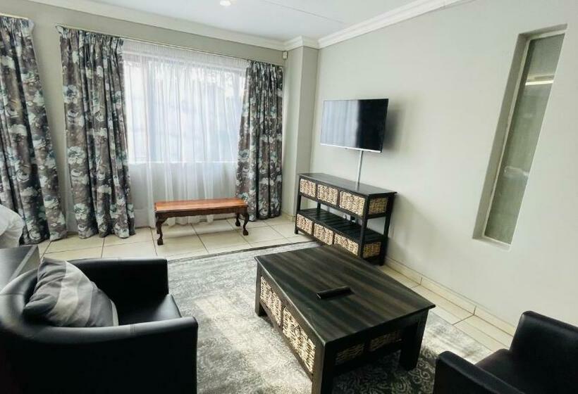 Hotel Aspen Guest House No Loadshedding