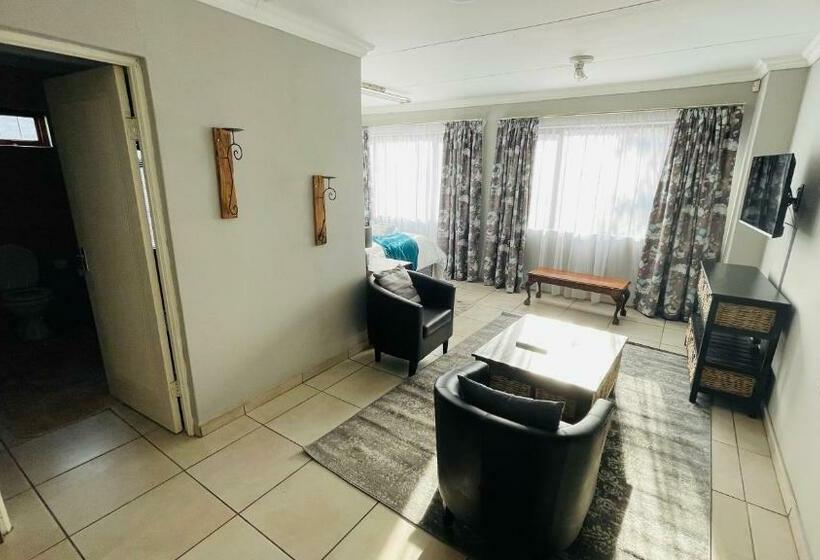 Hotel Aspen Guest House No Loadshedding