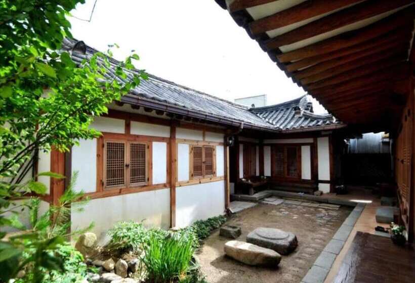 Hotel Gallery Jin Hanok Guesthouse