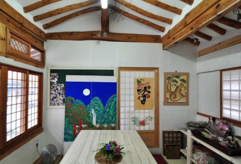 Hotel Gallery Jin Hanok Guesthouse