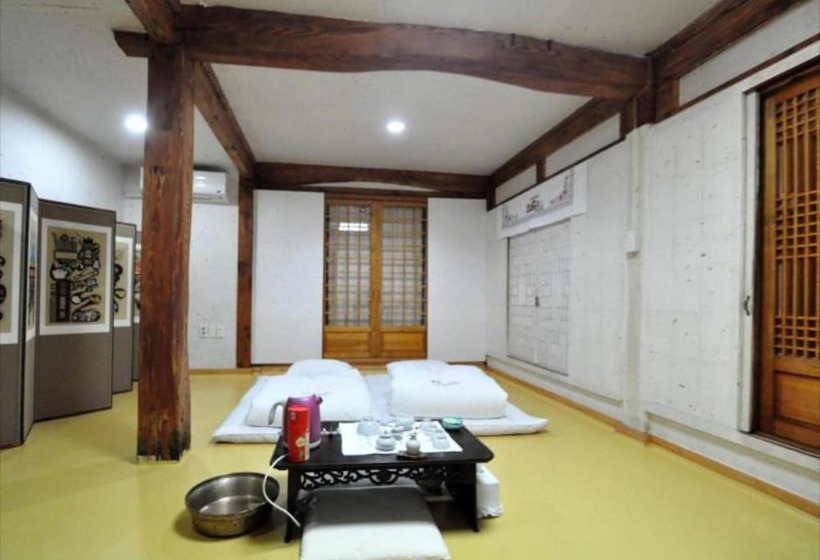 Hotel Gallery Jin Hanok Guesthouse