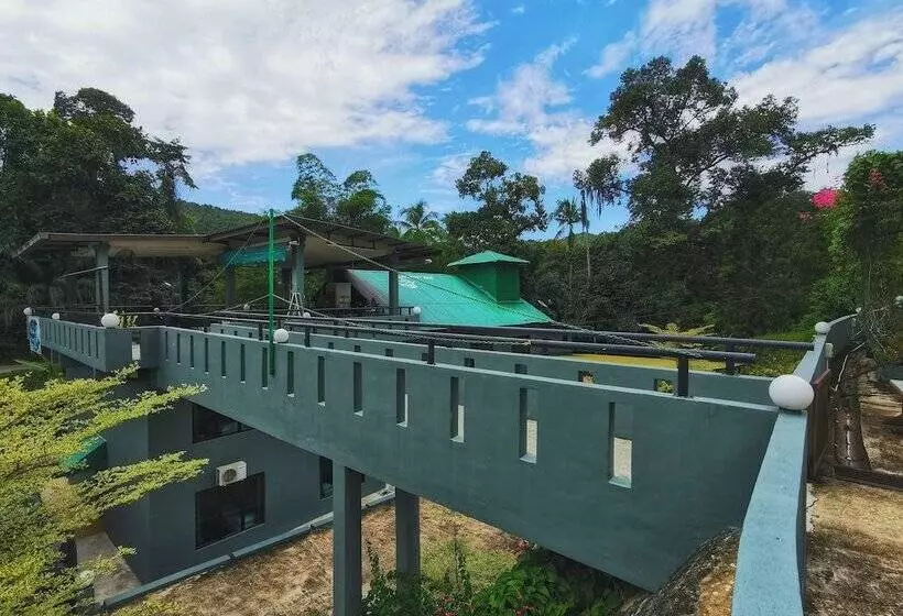 هتل Green Peace Sungai Lembing