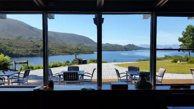 Hotelli Lake Pedder Chalet