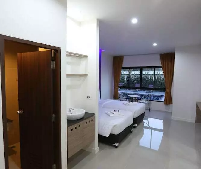 Hotelli S4 Nai Yang Beach   Near Phuket Airport