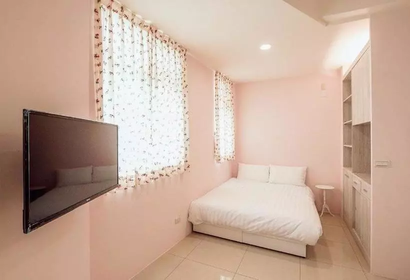 هتل Sunny House
