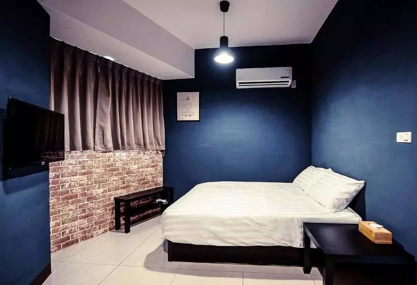 هتل Sunny House