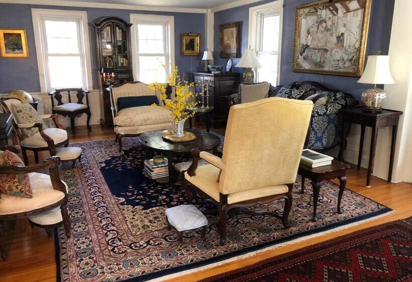 צימר Silvershell Inn