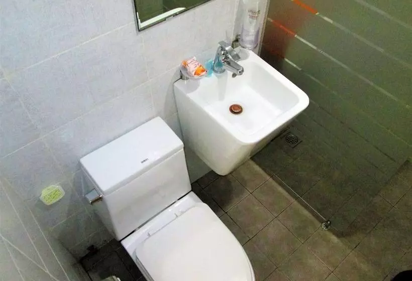 Hotelli Lohas Airport