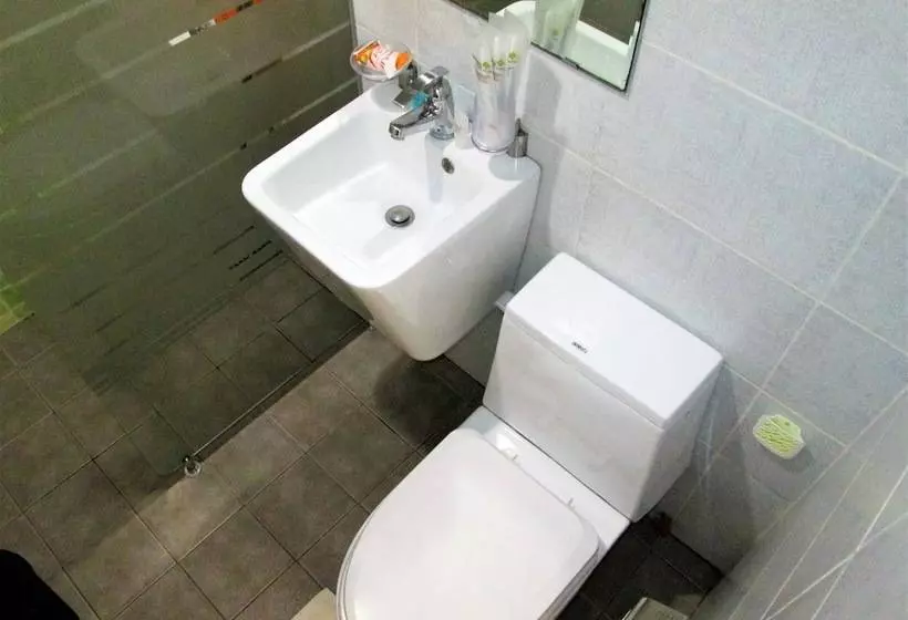 Hotelli Lohas Airport