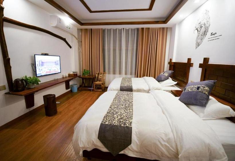 פנסיון Floral  · Spring Guesthouse Zhangjiajie