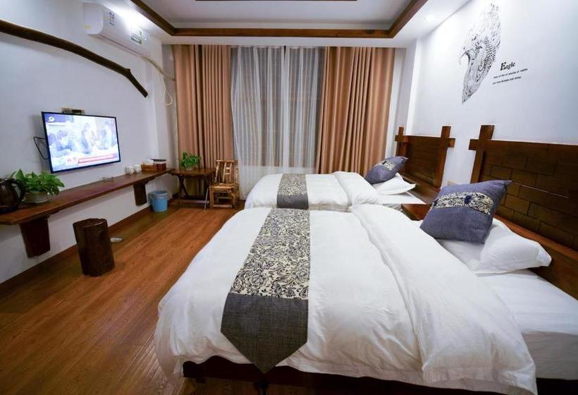 פנסיון Floral  · Spring Guesthouse Zhangjiajie