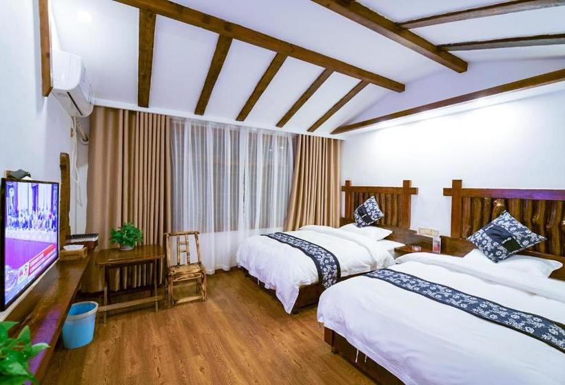 פנסיון Floral  · Spring Guesthouse Zhangjiajie