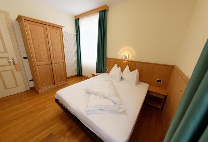 펜션 Guesthouse   Cultural Center Gustav Mahler