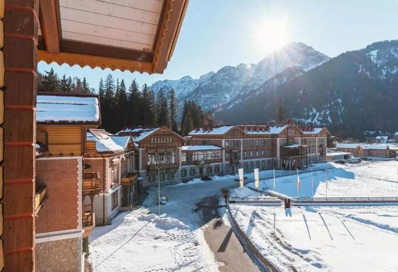 پانسیون Guesthouse   Cultural Center Gustav Mahler