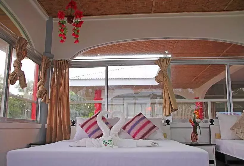 استراحتگاه Toris Paradise