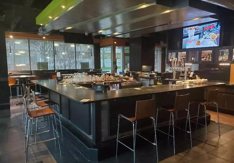 Отель 17 West , Ascend  Collection