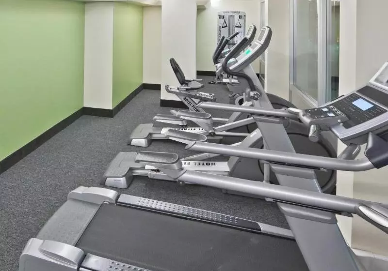 Отель 17 West , Ascend  Collection