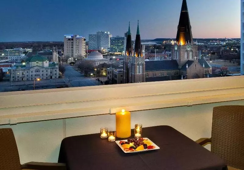 Отель 17 West , Ascend  Collection