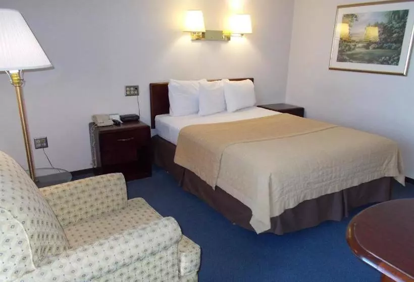 هتل Americas Best Value Inn  Campus View