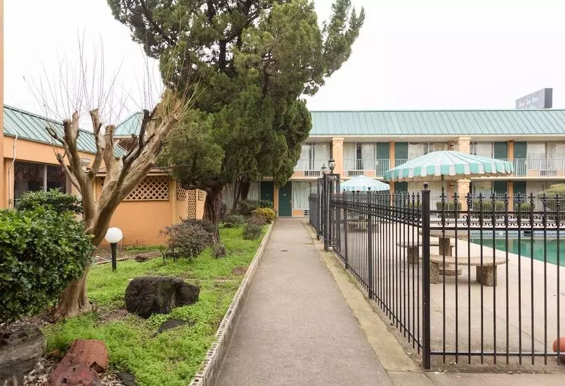 בית מלון כפרי Bossier Extended Stay