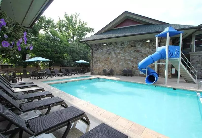 호텔 Greystone Lodge On The River