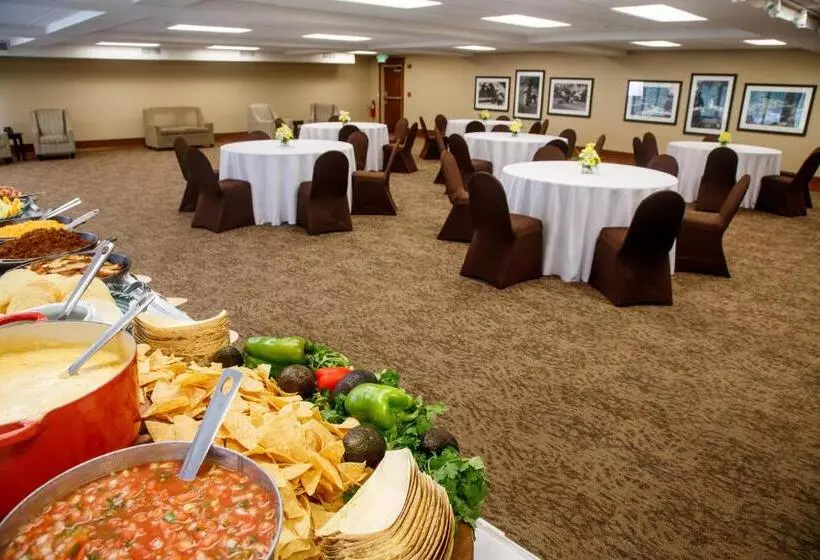 호텔 Greystone Lodge On The River