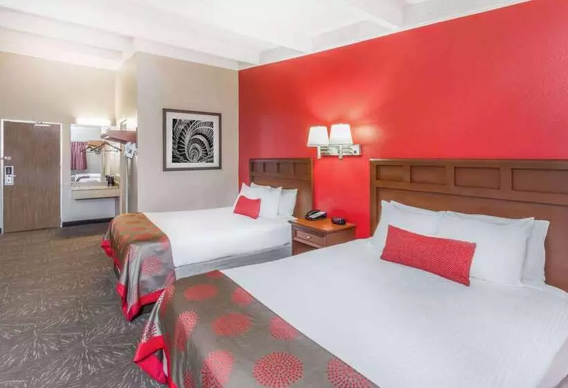 Ramada By Wyndham Hammond Hotel & Conference Center