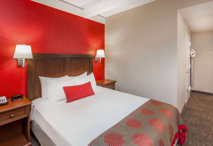 Ramada By Wyndham Hammond Hotel & Conference Center