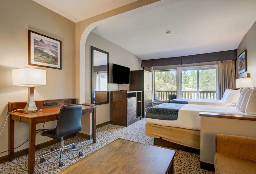 Otel The Pine Lodge On Whitefish River