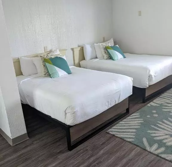 モーテル Queen's Court Inn