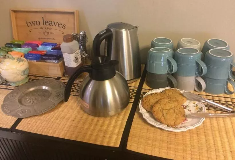 Queen Anne Bed And Breakfast