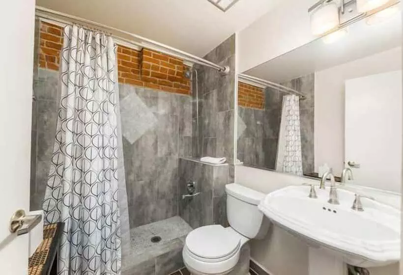 Queen Anne Bed And Breakfast