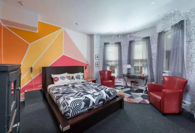 Queen Anne Bed And Breakfast