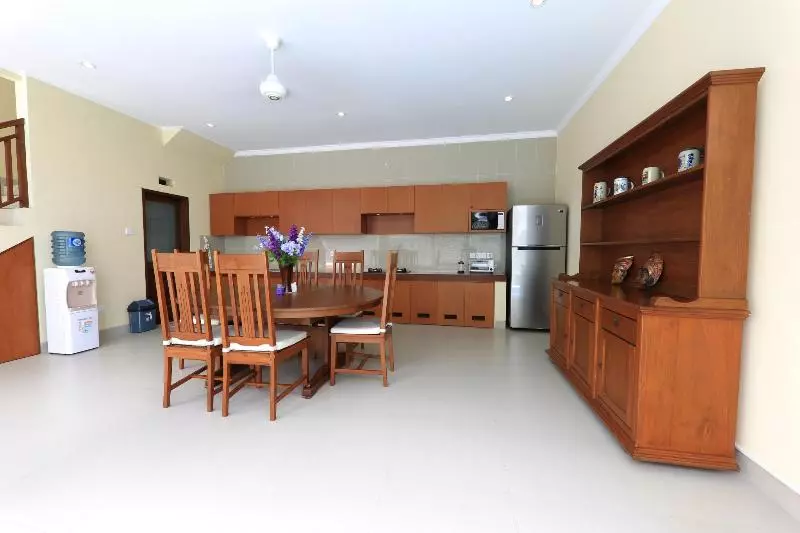 هتل Villa Voc
