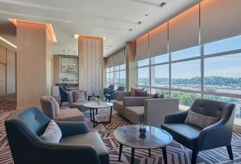 Hotelli Fairfield By Marriott Bintulu Paragon