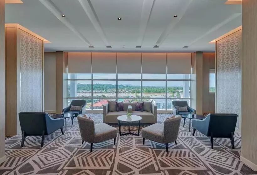 Hotelli Fairfield By Marriott Bintulu Paragon
